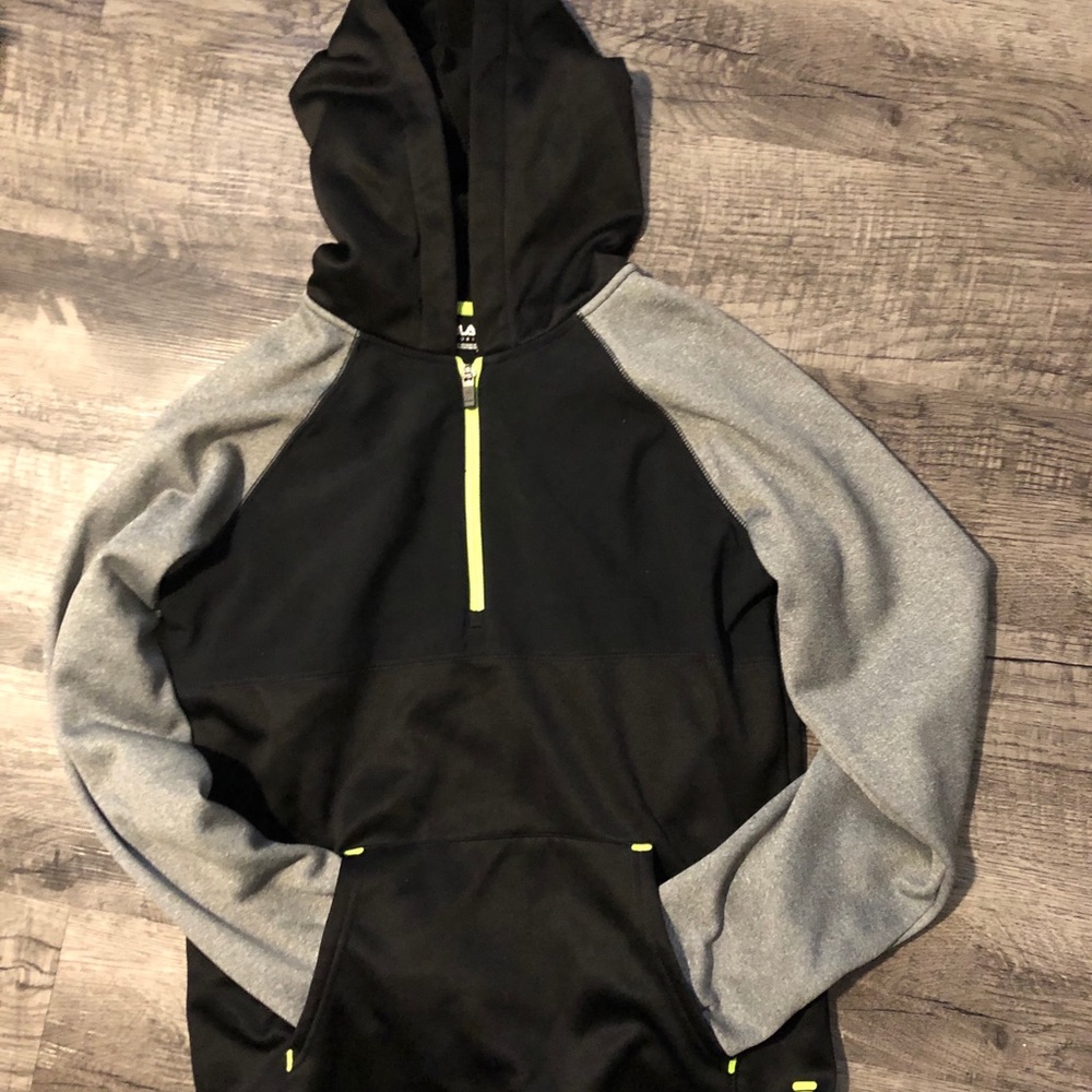 Kid’s Fila Hoodie Size Extra Large